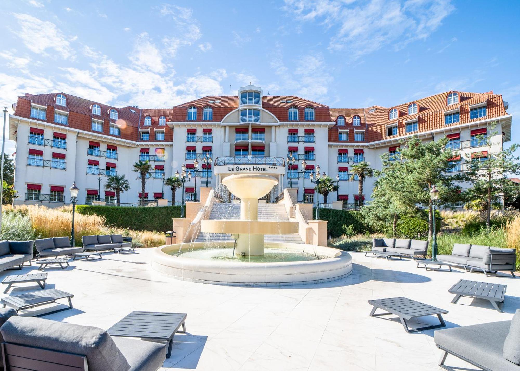 Le Grand Hotel Le Touquet-Paris-Plage Exterior photo